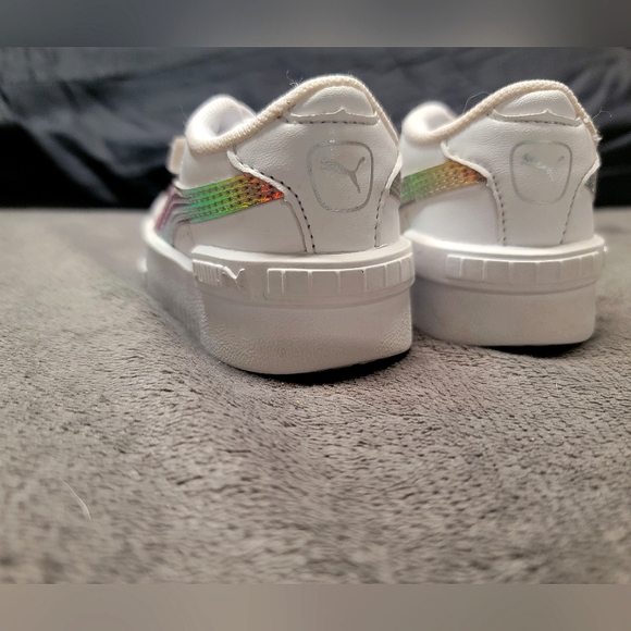 Kids Puma white iridescent shoes - Picture 11 of 11